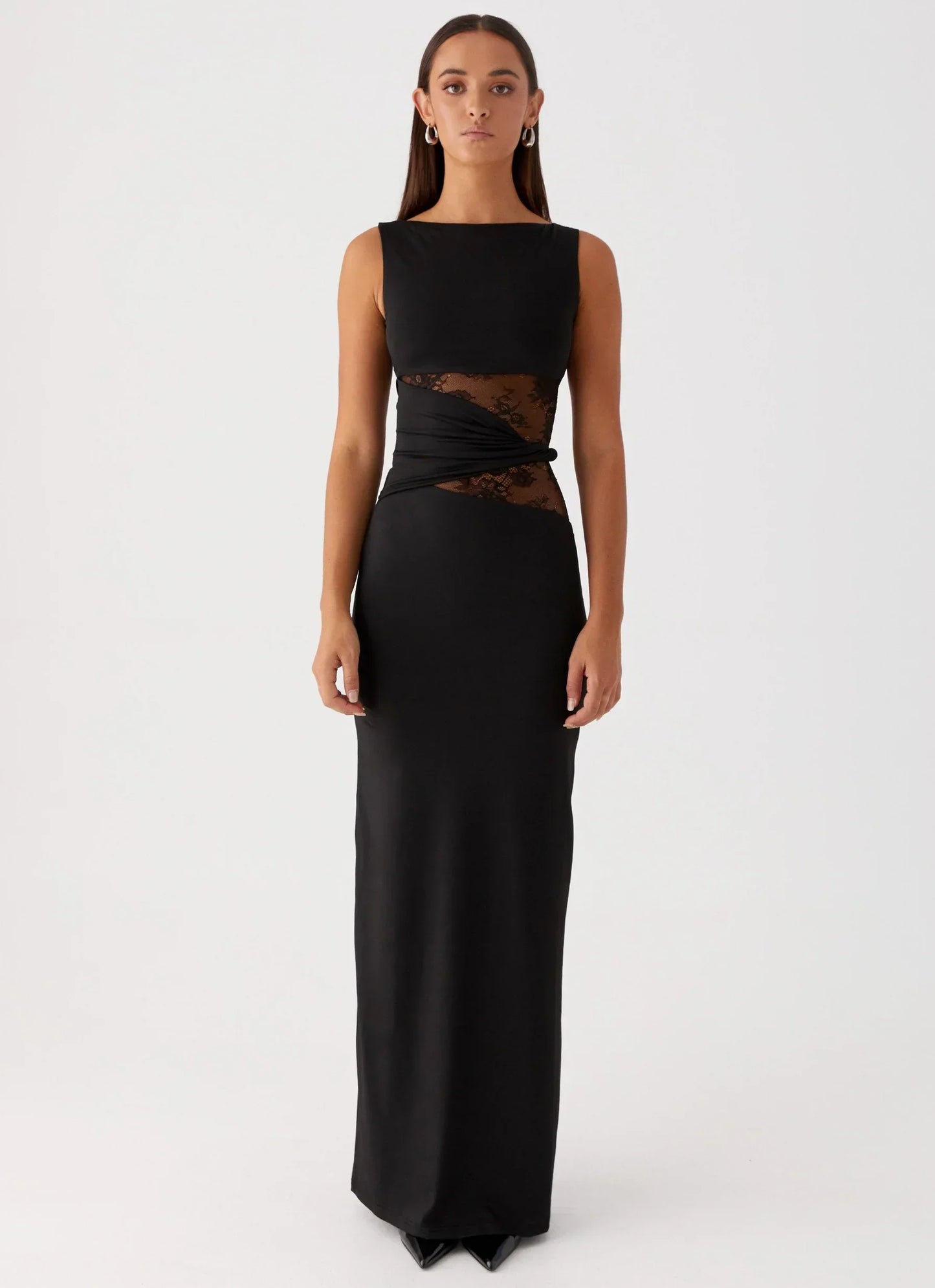 Robe Élégante Sculptante avec Détails Dentelle | “Leni Edition”