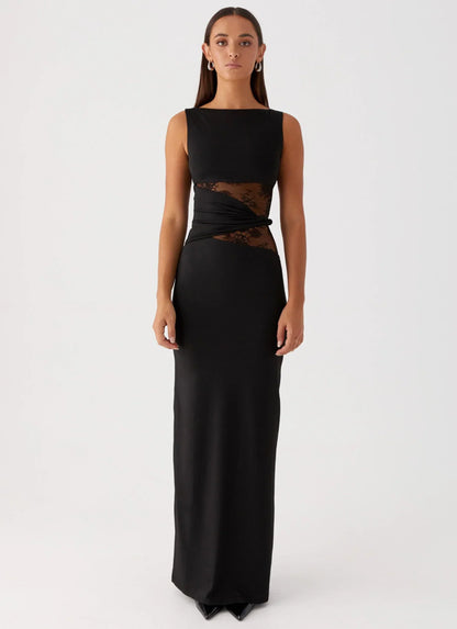 Robe Élégante Sculptante avec Détails Dentelle | “Leni Edition”