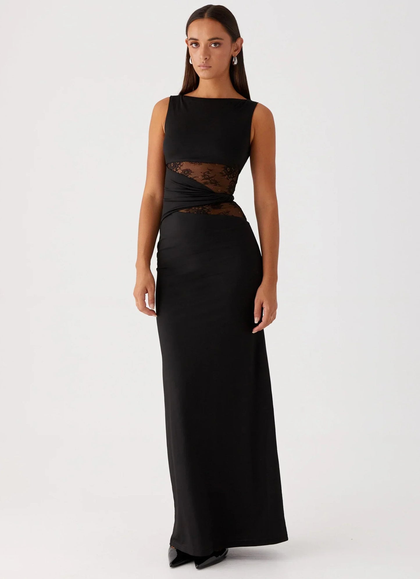 Robe Élégante Sculptante avec Détails Dentelle | “Leni Edition”